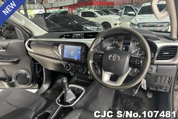 Toyota Hilux in Black for Sale Image 4