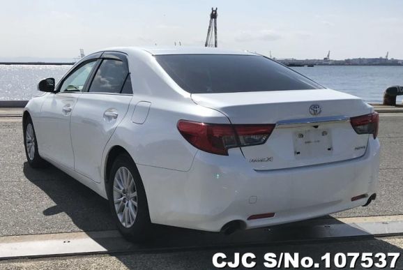 Toyota Mark X in White for Sale Image 2