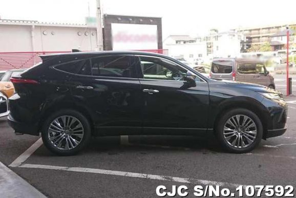 Toyota Harrier in Black for Sale Image 6