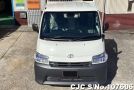 Toyota Townace in White for Sale Image 5