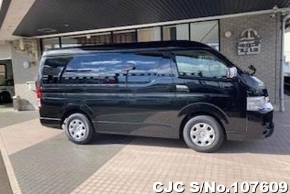 Toyota Hiace in Black for Sale Image 6