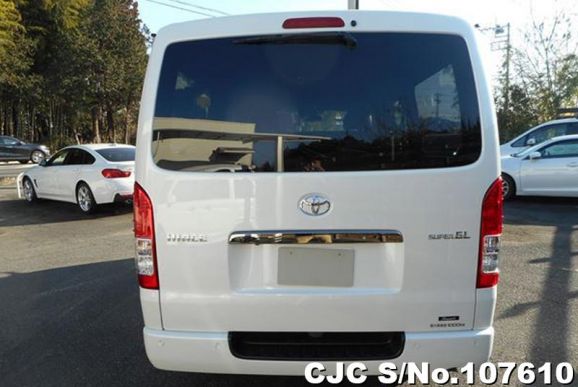 Toyota Hiace in White for Sale Image 3