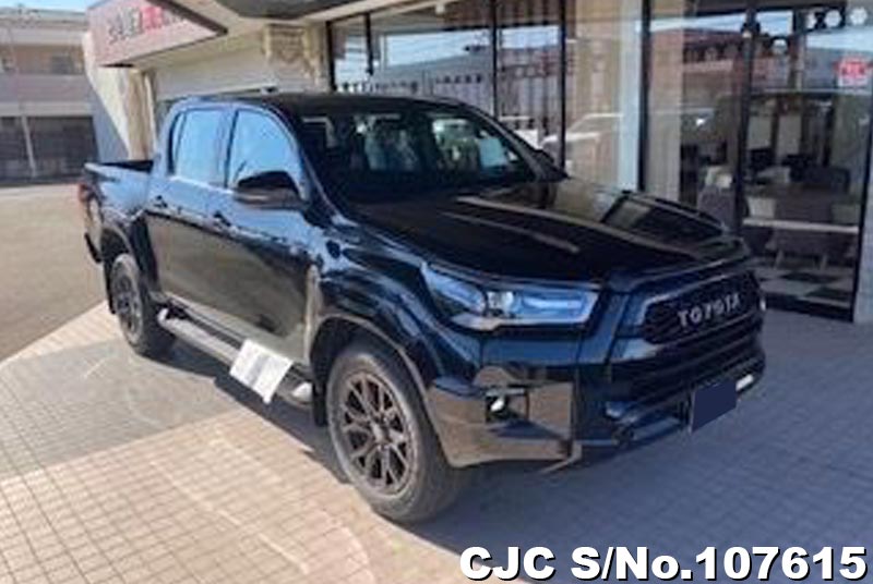 Toyota / Hilux 2023