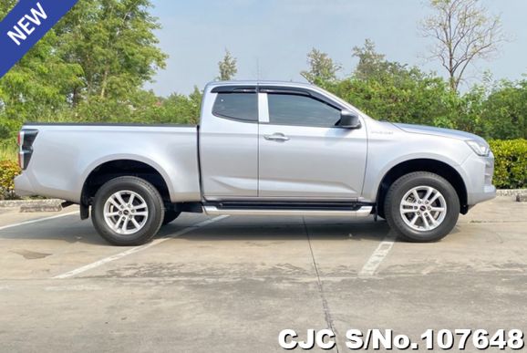 Isuzu D-Max in Silver for Sale Image 6