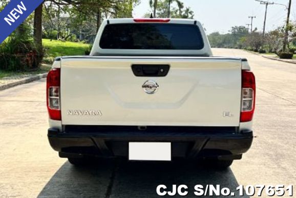 Nissan Navara in White for Sale Image 5