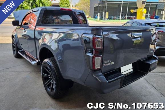 Isuzu D-Max in Gray for Sale Image 2