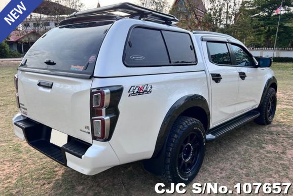 Isuzu D-Max in White for Sale Image 2