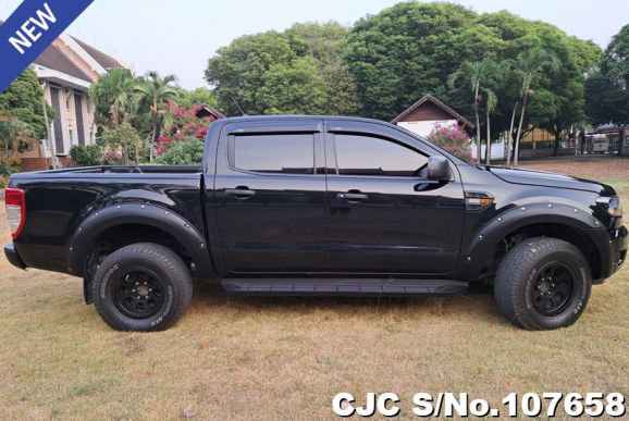 Ford Ranger in Black for Sale Image 5