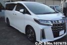 Toyota Alphard in White for Sale Image 0