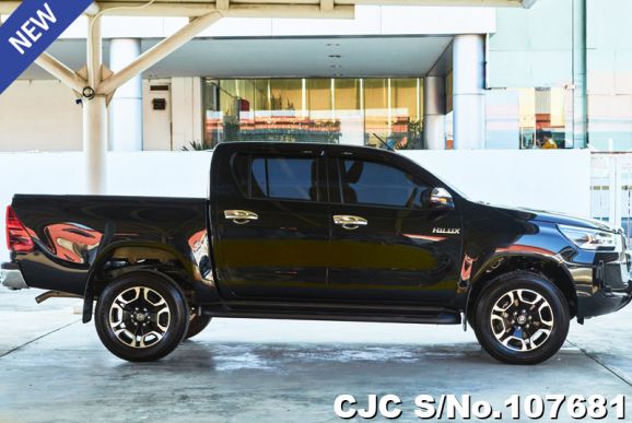 Toyota Hilux in Black for Sale Image 5