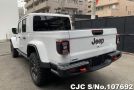 Jeep Gladiator in White for Sale Image 1