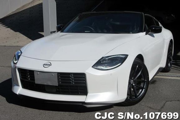 Nissan Fairlady Z in White for Sale Image 1