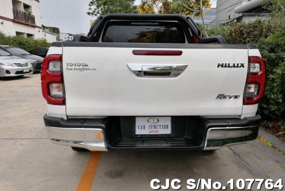 Toyota Hilux in White for Sale Image 5