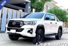 Toyota Hilux in White for Sale Image 0