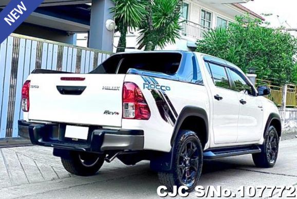 Toyota Hilux in White for Sale Image 1