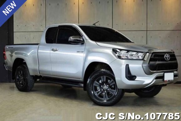 Toyota Hilux in Silver for Sale Image 0