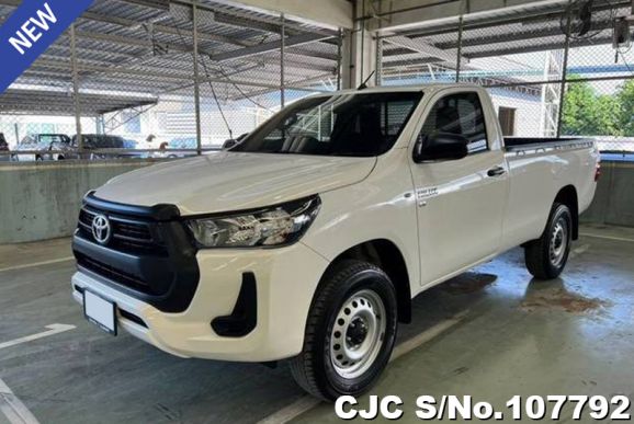 Toyota Hilux in White for Sale Image 3