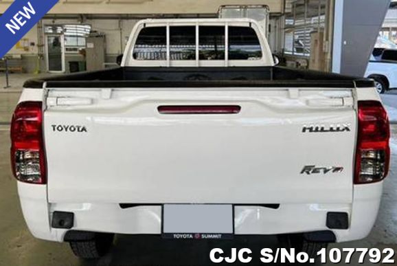 Toyota Hilux in White for Sale Image 5