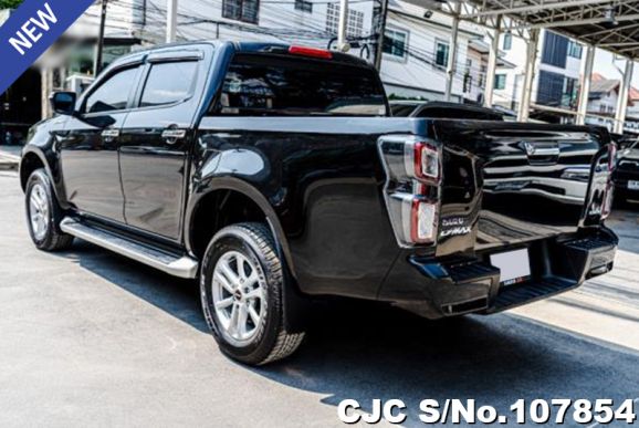 Isuzu D-Max in Black for Sale Image 1