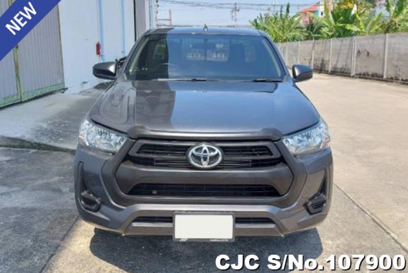 Toyota Hilux in Gray for Sale Image 2