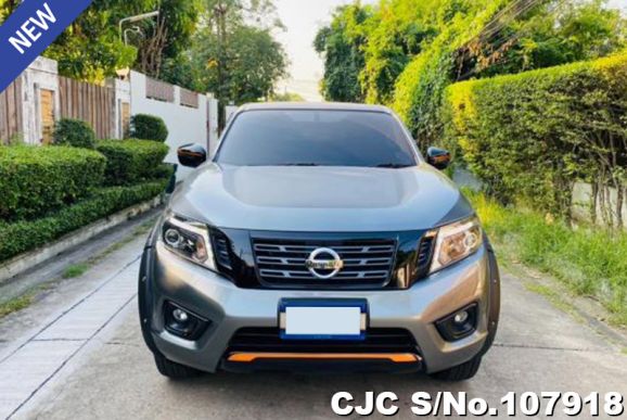 Nissan Navara in Gray for Sale Image 3