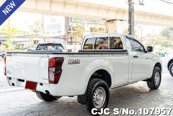 Isuzu D-Max in White for Sale Image 1