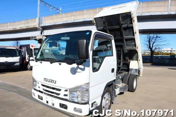 Isuzu Elf in White for Sale Image 3