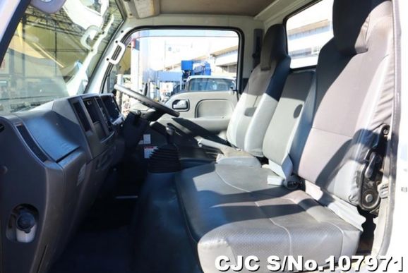 Isuzu Elf in White for Sale Image 7