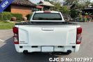 Isuzu D-Max in White for Sale Image 5