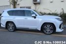 Lexus LX 600 in Pearl for Sale Image 3