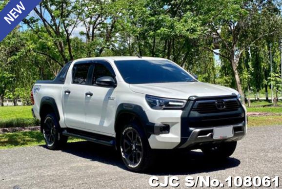 Toyota Hilux in White for Sale Image 0