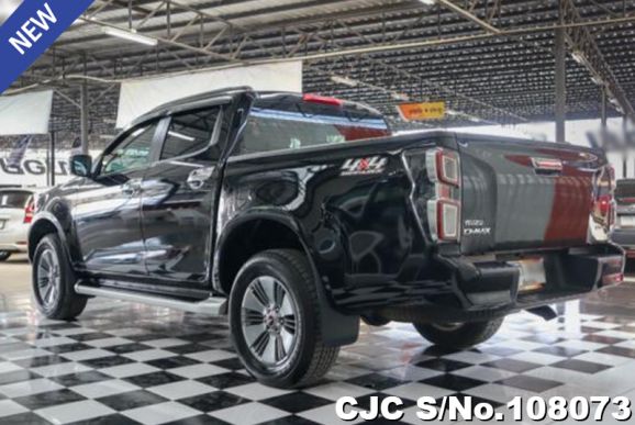 Isuzu D-Max in Black for Sale Image 1