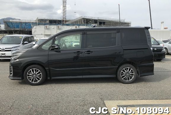 Toyota Voxy in BLACK for Sale Image 7