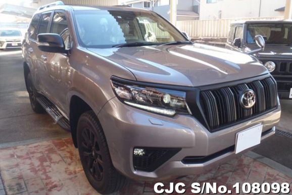 Toyota Land Cruiser Prado in Brown for Sale Image 0