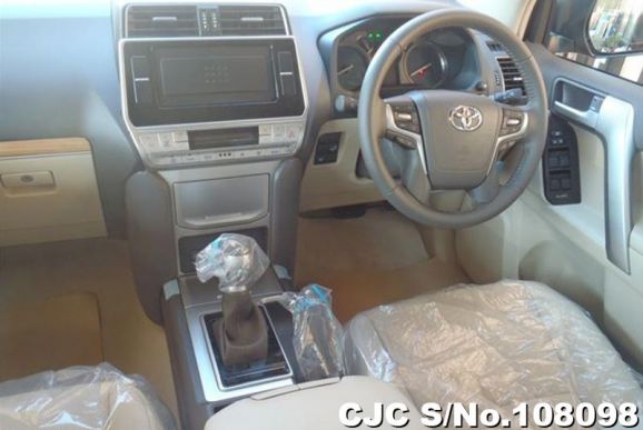 Toyota Land Cruiser Prado in Brown for Sale Image 5