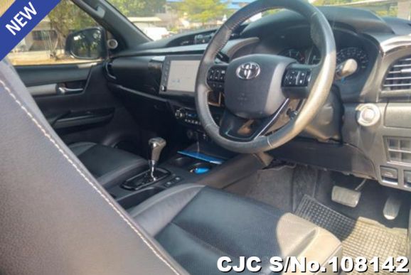 Toyota Hilux in Oxide Bronze Metallic for Sale Image 4