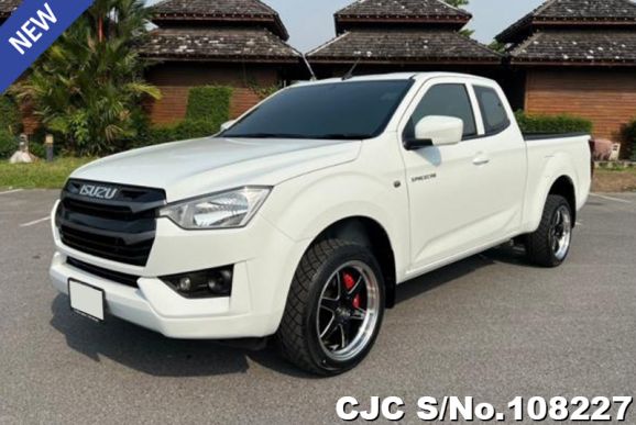 Isuzu D-Max in White for Sale Image 3