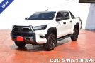 Toyota Hilux in White for Sale Image 0