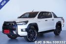 Toyota Hilux in White for Sale Image 0