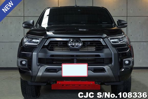 Toyota Hilux in Black for Sale Image 2