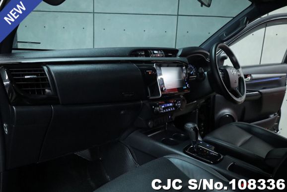 Toyota Hilux in Black for Sale Image 8