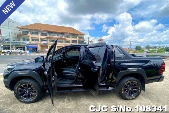 Toyota Hilux in Black for Sale Image 3