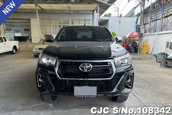 Toyota Hilux in Black for Sale Image 3