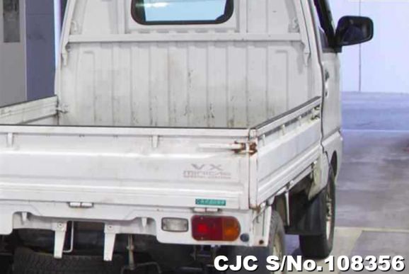 Mitsubishi Minicab in White for Sale Image 3