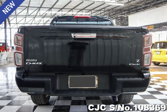 Isuzu D-Max in Black for Sale Image 5