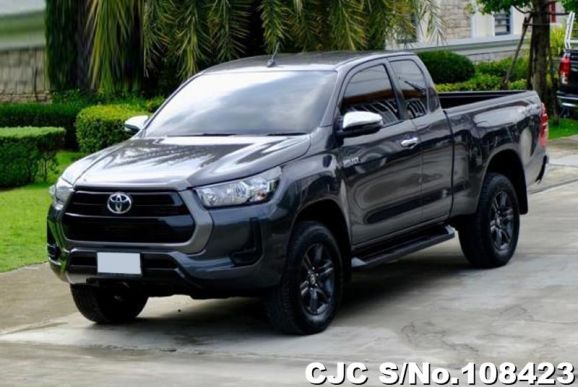 Toyota Hilux in Gray for Sale Image 1