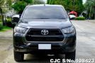 Toyota Hilux in Gray for Sale Image 2