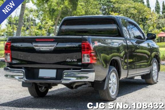 Toyota Hilux in Black for Sale Image 2