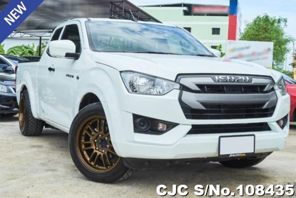 Isuzu D-Max in White for Sale Image 0