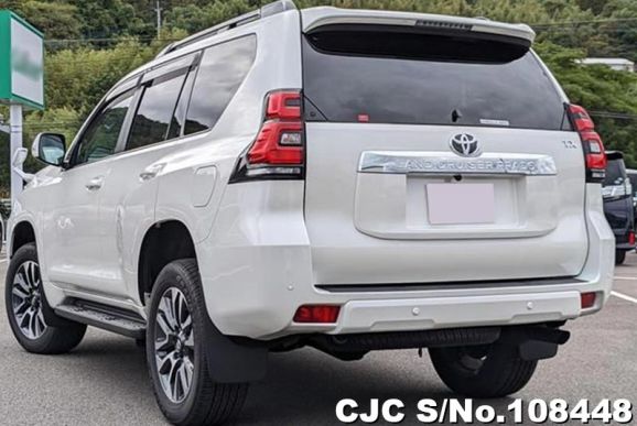 Toyota Land Cruiser Prado in White for Sale Image 1